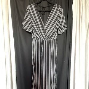 Striped Pattern Short Sleeve Jumpsuit
